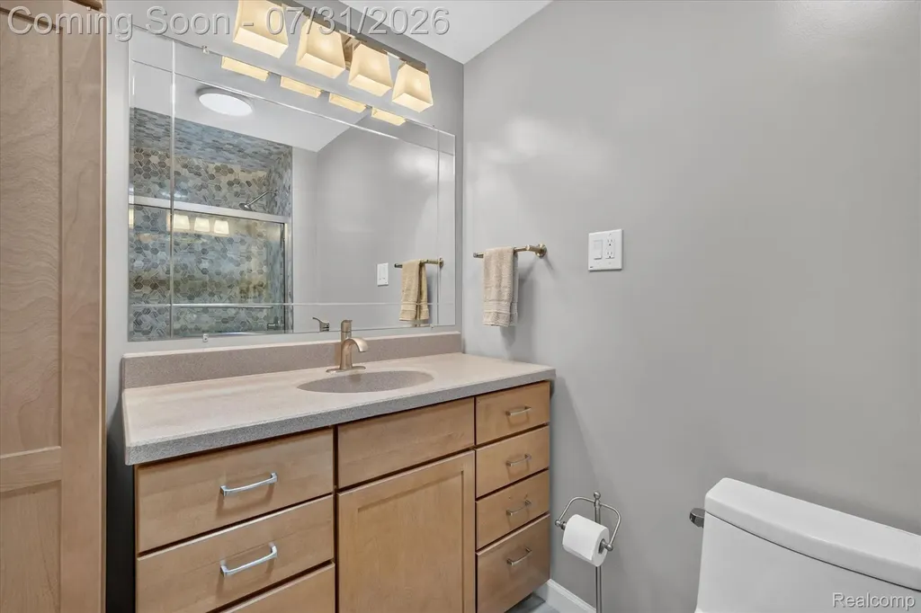 25650 Glamorgan Novi City MI 48374