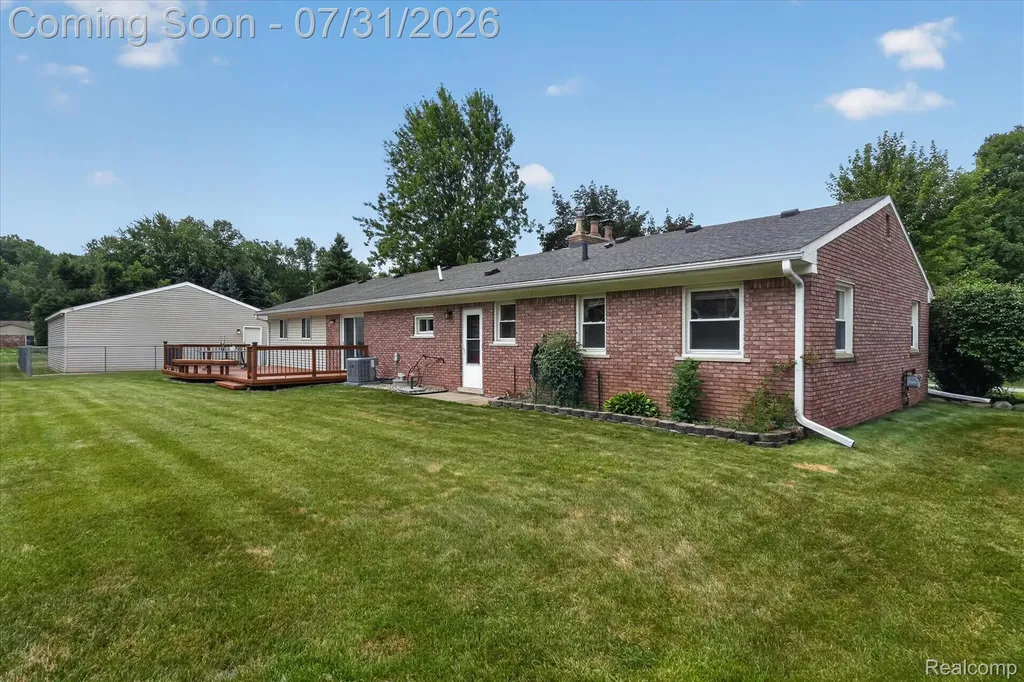 25650 Glamorgan Novi City MI 48374