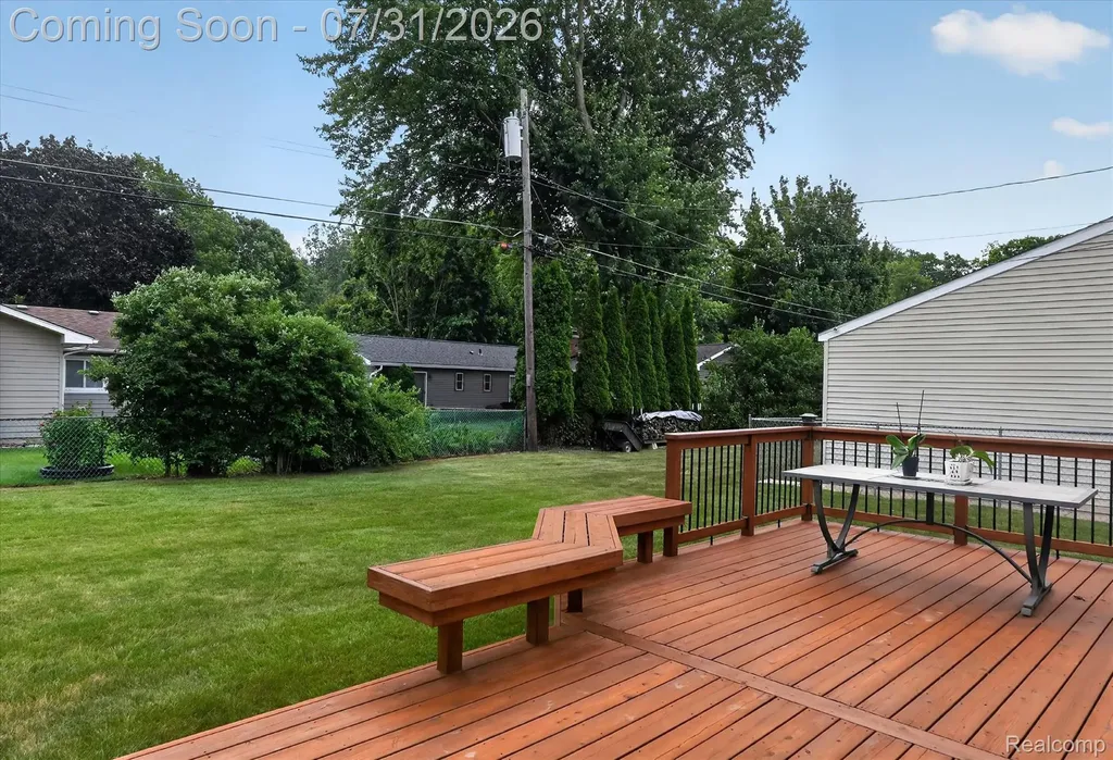 25650 Glamorgan Novi City MI 48374