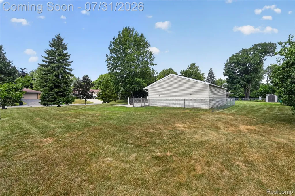 25650 Glamorgan Novi City MI 48374