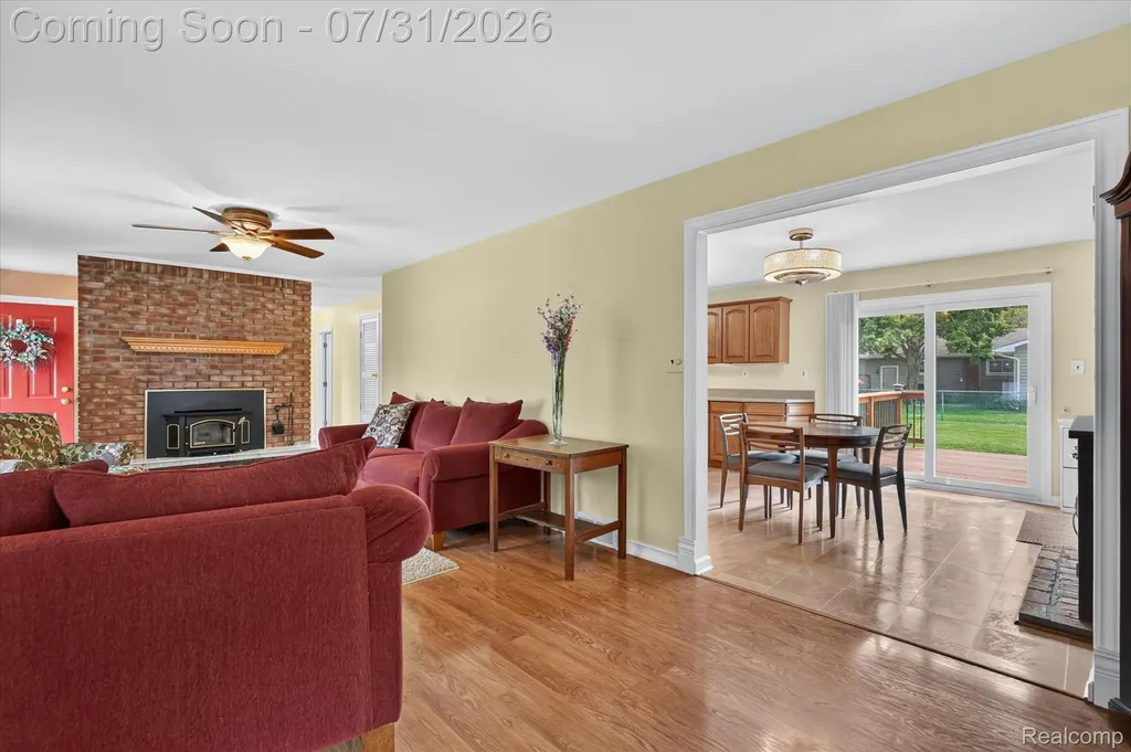 25650 Glamorgan Novi City MI 48374