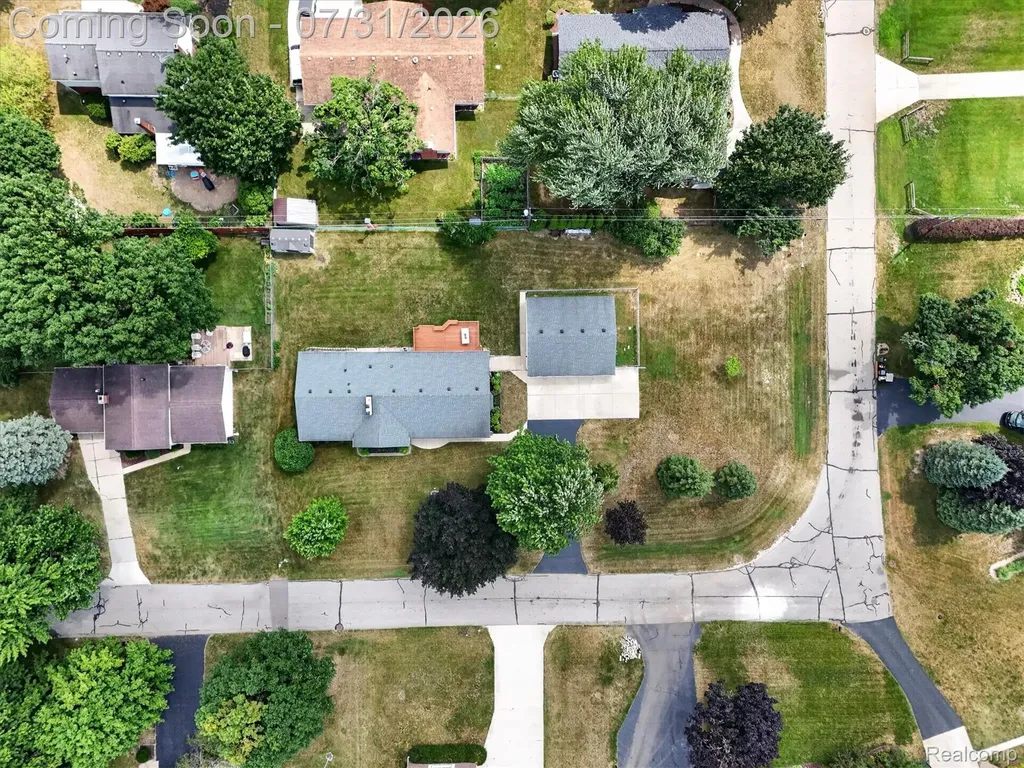 25650 Glamorgan Novi City MI 48374