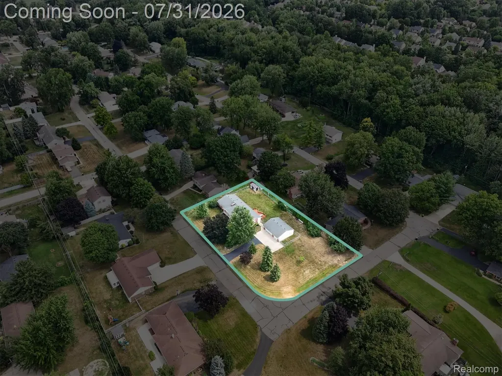 25650 Glamorgan Novi City MI 48374