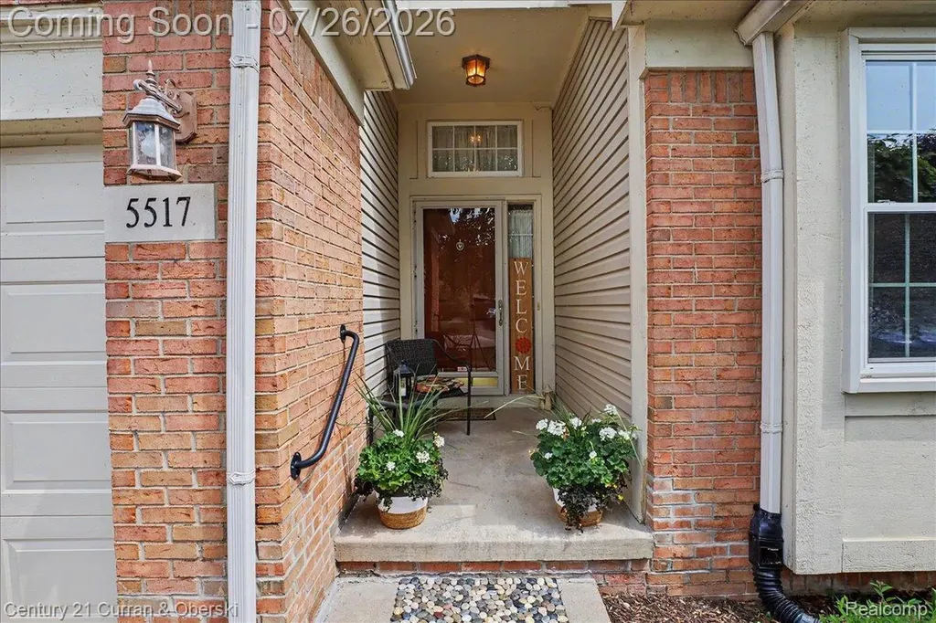 5517 Elmhurst Drive Trenton City MI 48183
