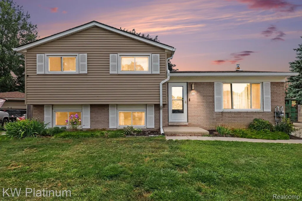32369 Norwich Court Fraser City MI 48026
