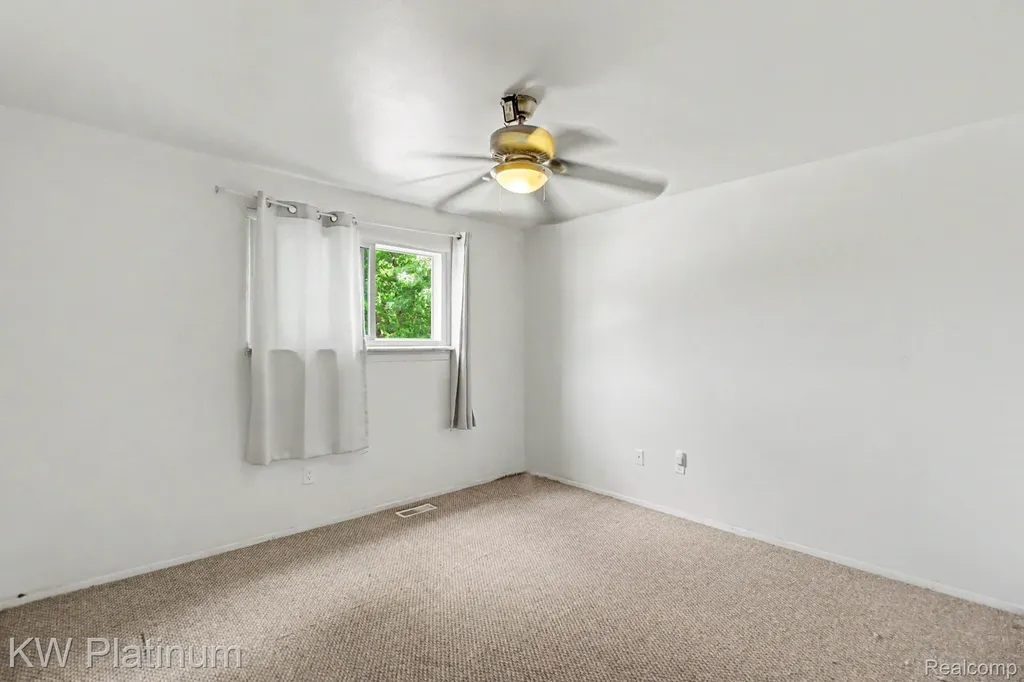 32369 Norwich Court Fraser City MI 48026