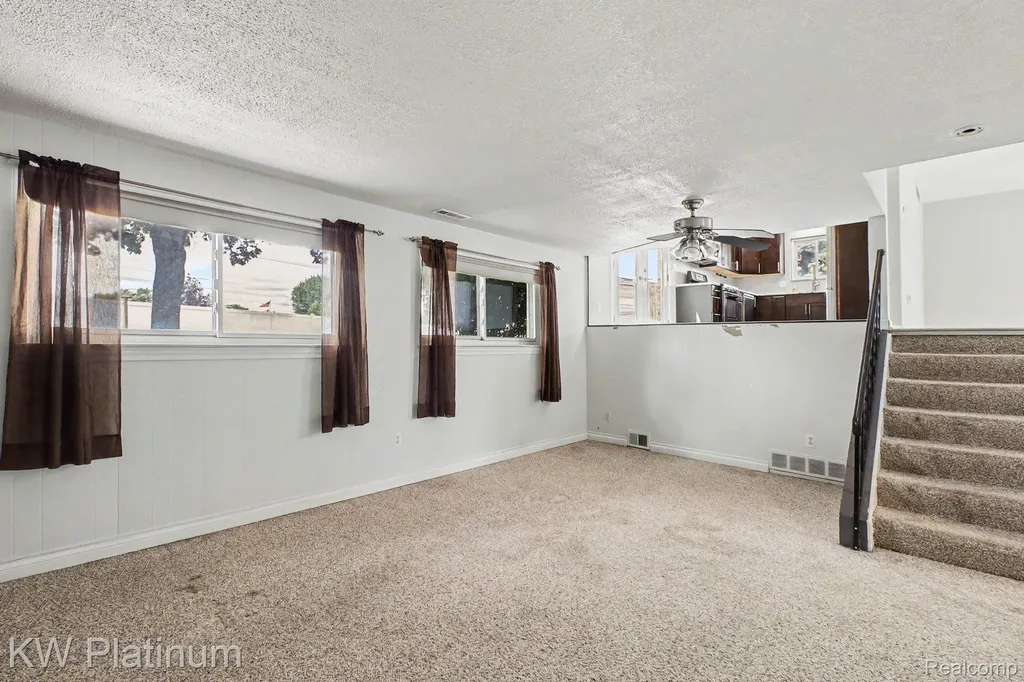 32369 Norwich Court Fraser City MI 48026