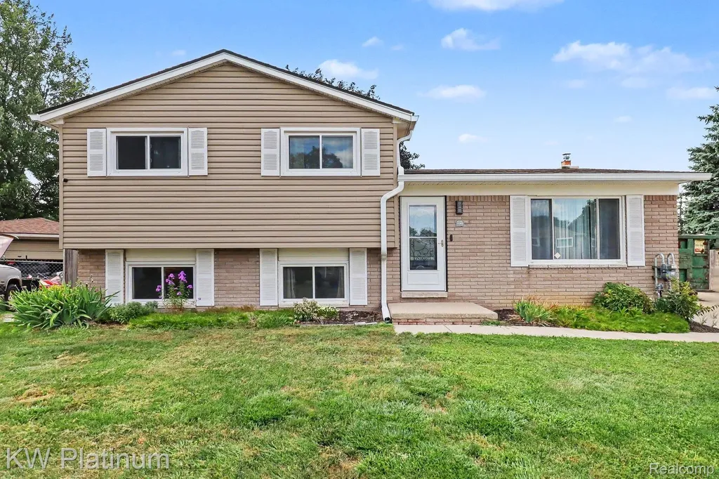 32369 Norwich Court Fraser City MI 48026