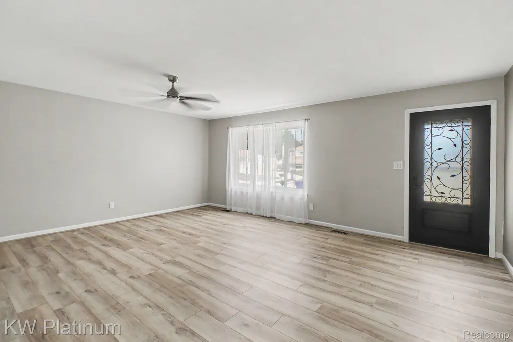 32369 Norwich Court Fraser City MI 48026