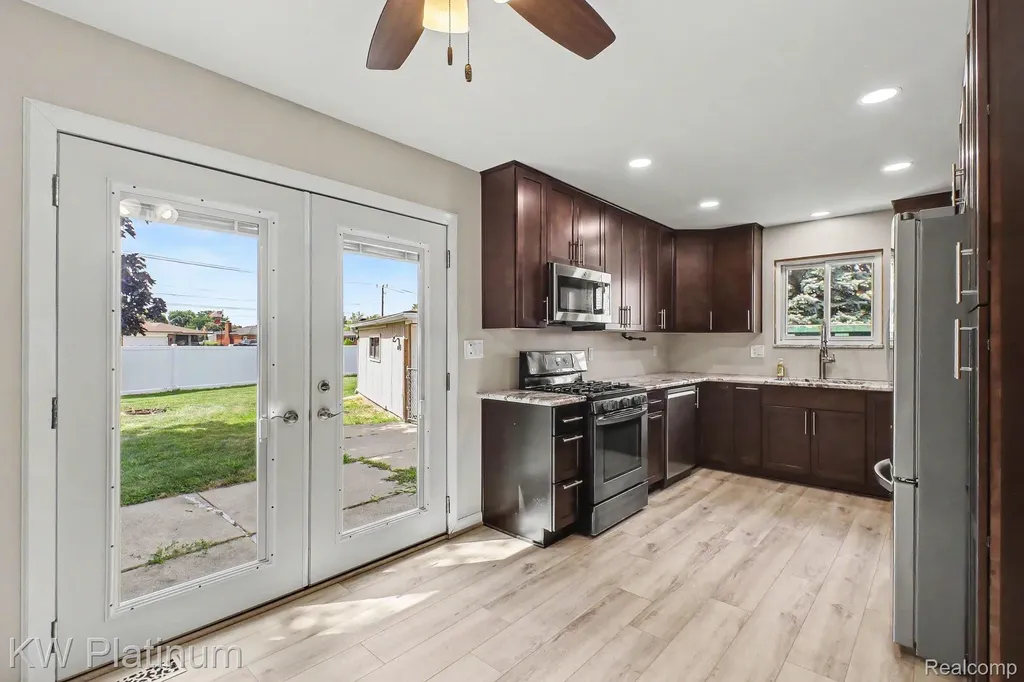 32369 Norwich Court Fraser City MI 48026