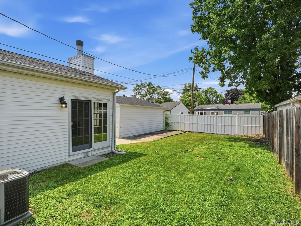 3170 Maxwell Street Trenton City MI 48183