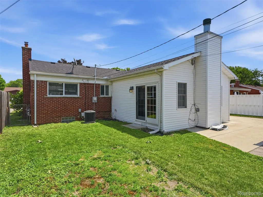 3170 Maxwell Street Trenton City MI 48183