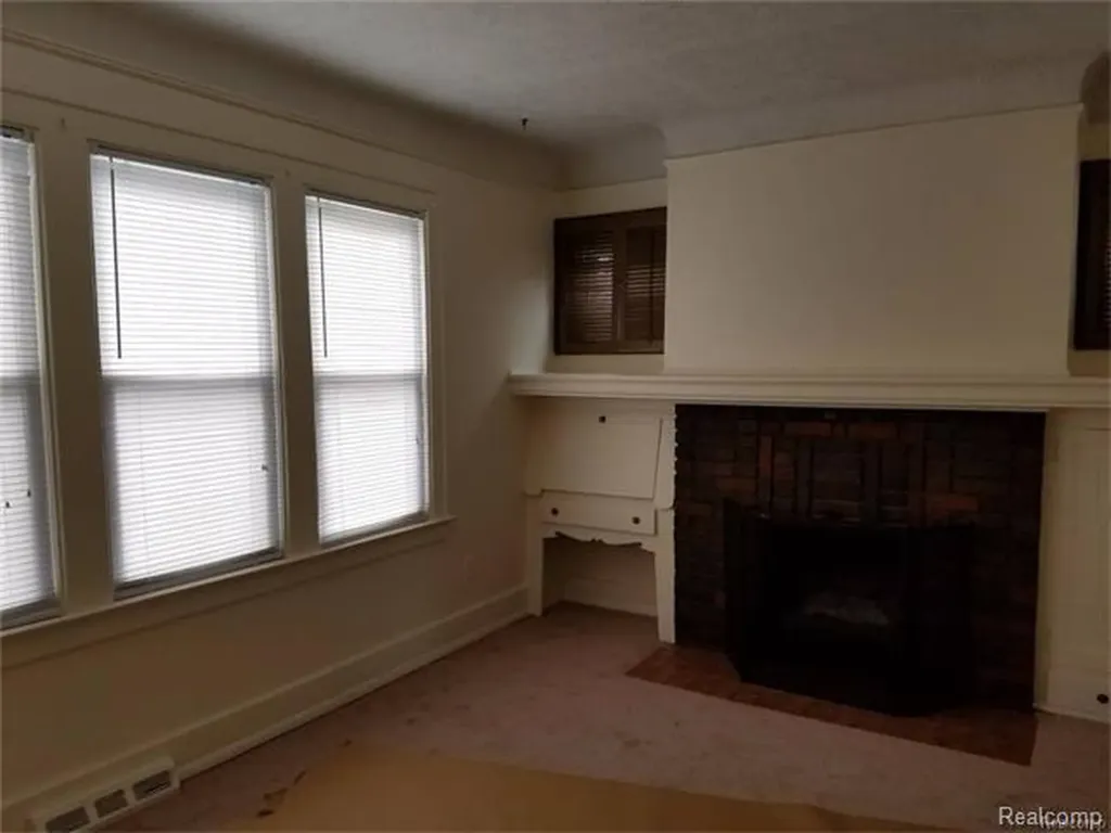 617 E Bennett Avenue Ferndale City MI 48220