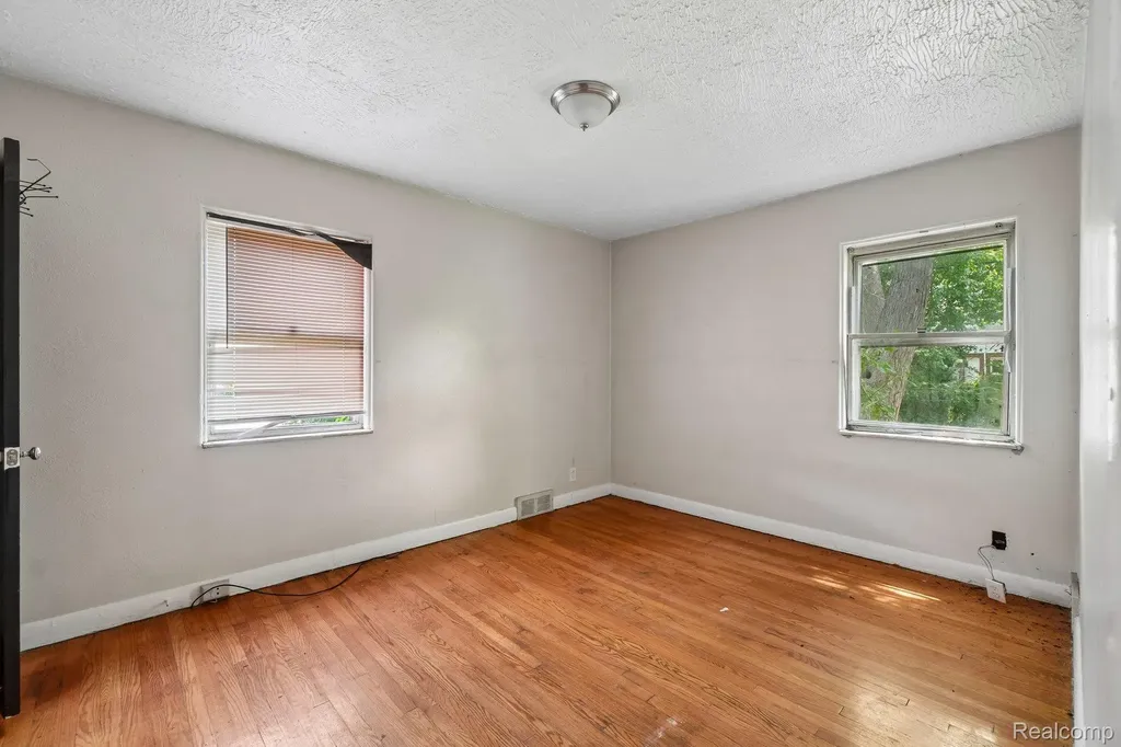 15906 Collingham Drive Detroit City MI 48205