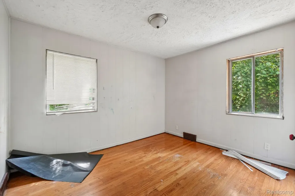 15906 Collingham Drive Detroit City MI 48205