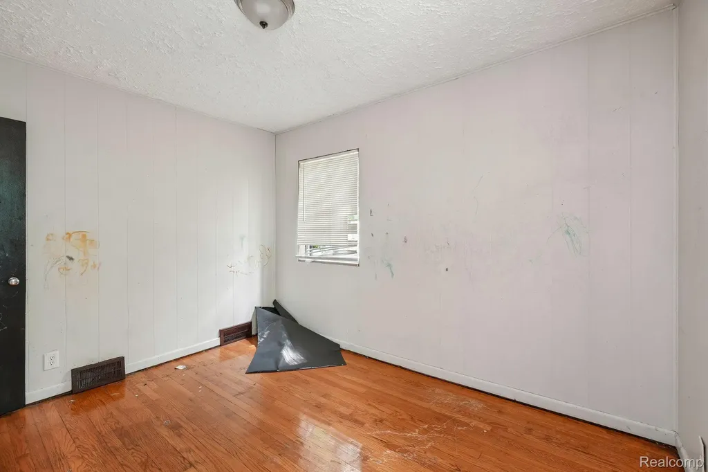 15906 Collingham Drive Detroit City MI 48205