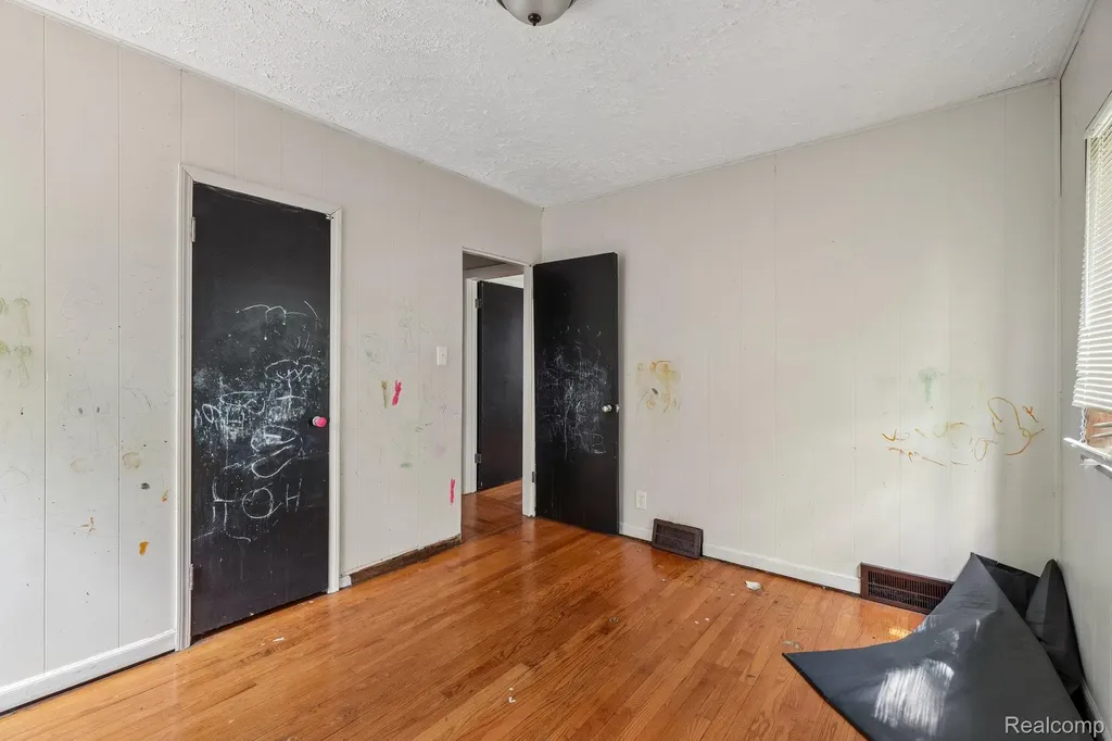 15906 Collingham Drive Detroit City MI 48205