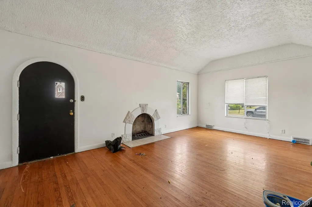 15906 Collingham Drive Detroit City MI 48205
