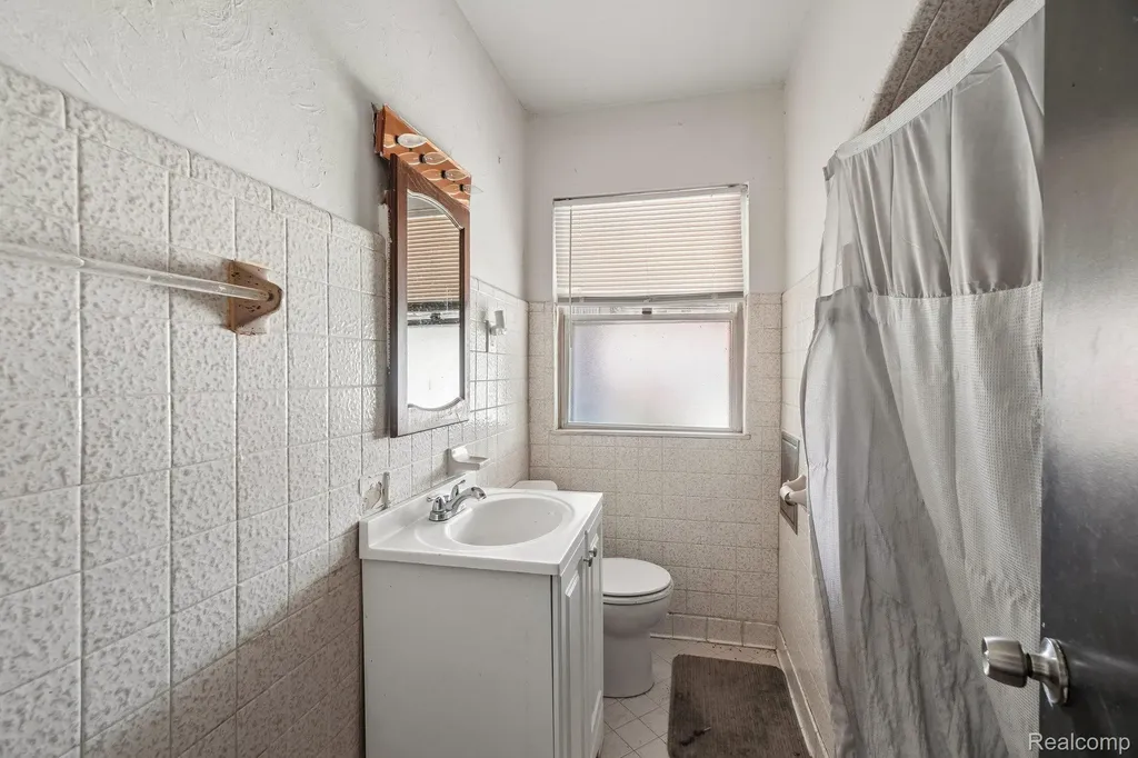 15906 Collingham Drive Detroit City MI 48205