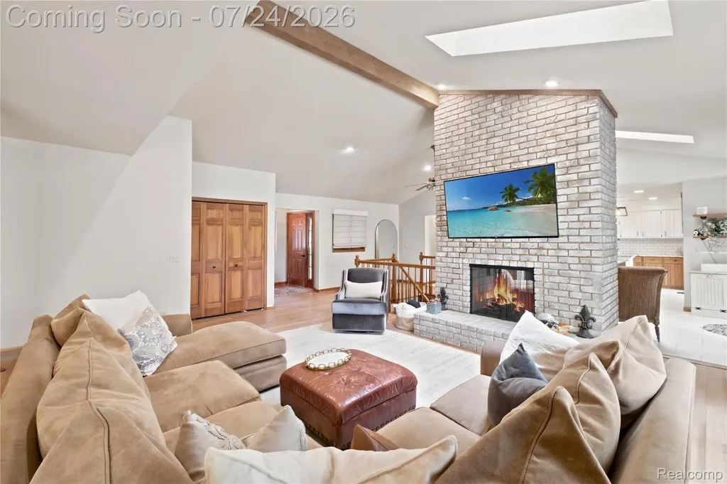 377 Ridgemont Road Addison Township MI 48370