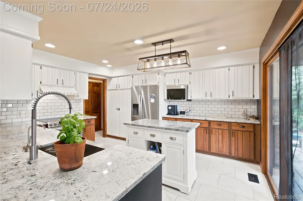 377 Ridgemont Road Addison Township MI 48370