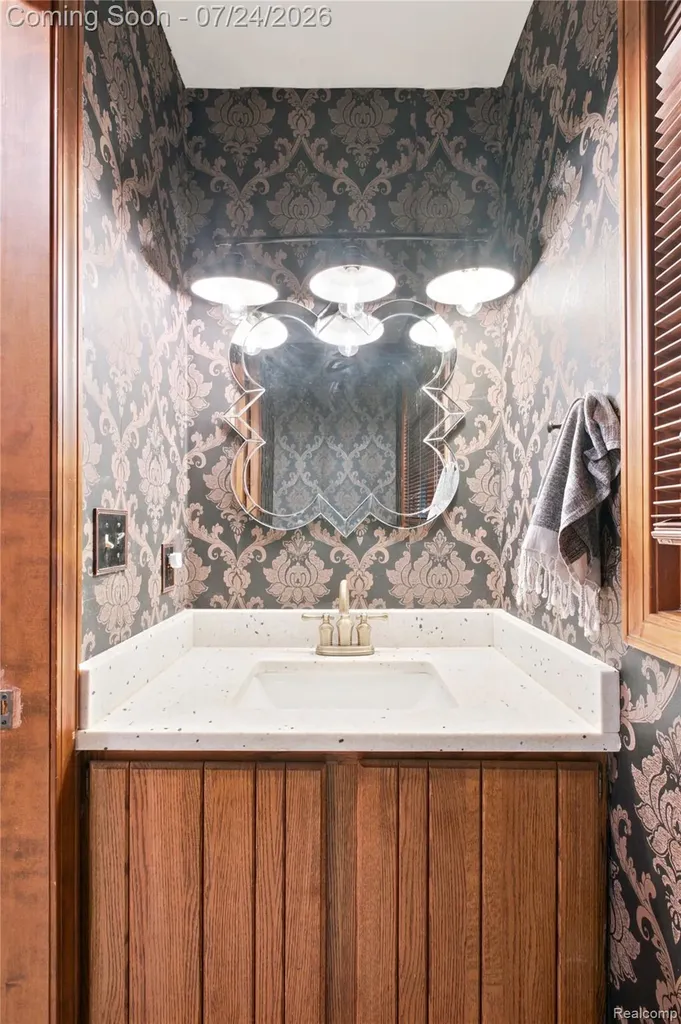 377 Ridgemont Road Addison Township MI 48370