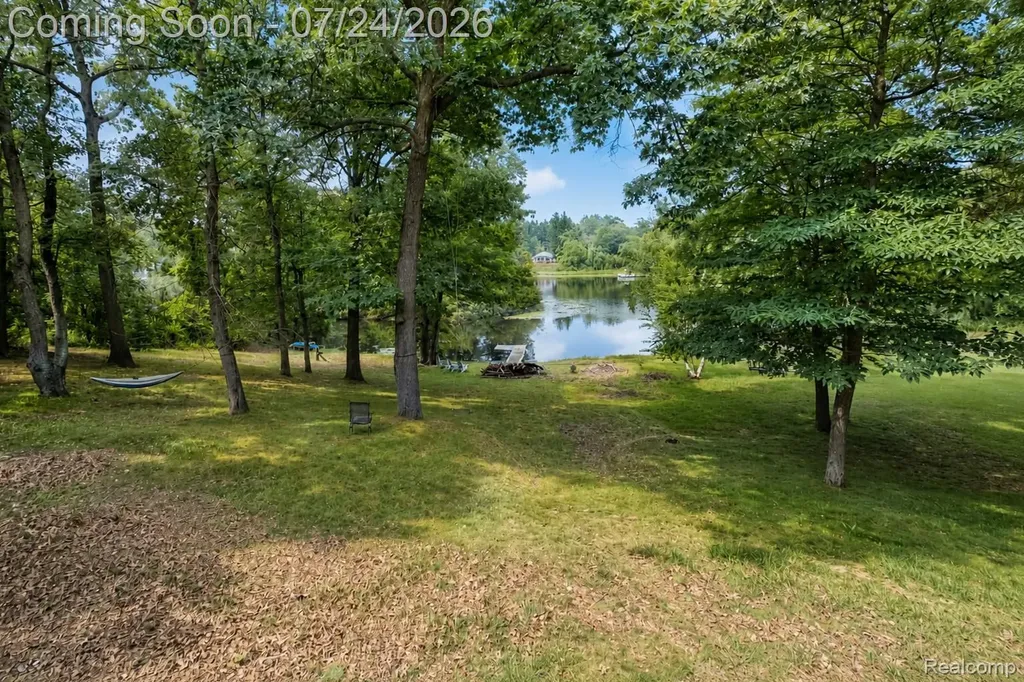 377 Ridgemont Road Addison Township MI 48370