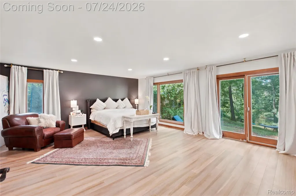 377 Ridgemont Road Addison Township MI 48370