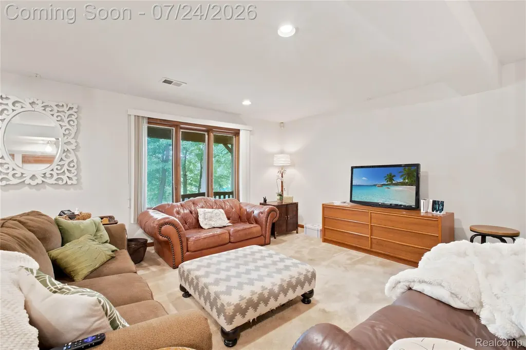 377 Ridgemont Road Addison Township MI 48370