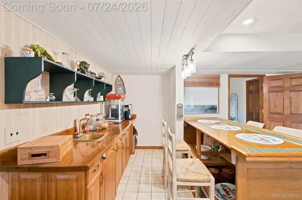 377 Ridgemont Road Addison Township MI 48370