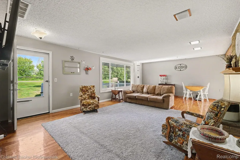 10143 N Bray Road Thetford Township MI 48420