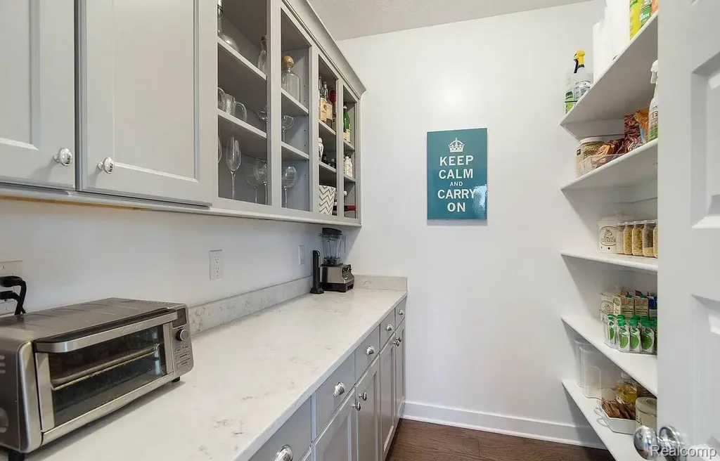 2751 Carnoustie Drive Lansing City MI 48864