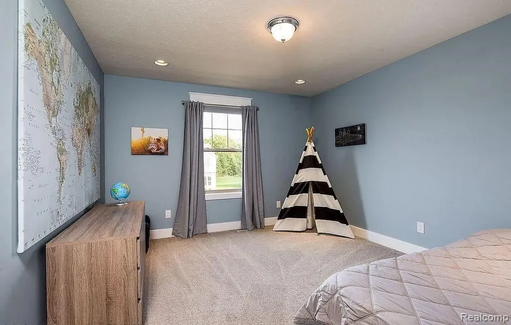 2751 Carnoustie Drive Lansing City MI 48864