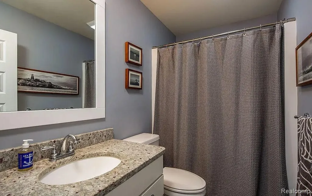 2751 Carnoustie Drive Lansing City MI 48864