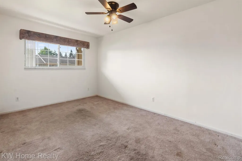 16030 Holz Drive Southgate City MI 48195