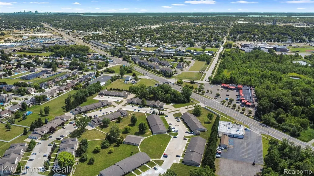 16030 Holz Drive Southgate City MI 48195