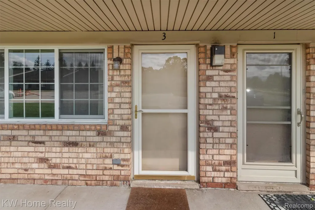 16030 Holz Drive Southgate City MI 48195