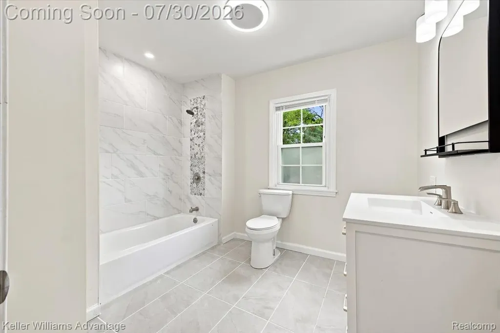 3285 Hazelwood Street Detroit City MI 48206