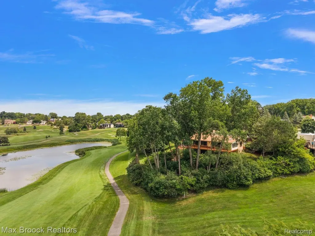 1808 Moors Court Bloomfield Hills City MI 48302