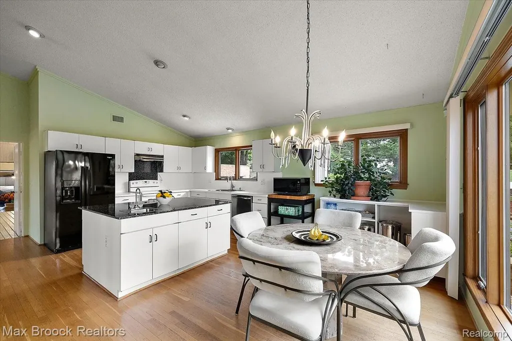 1808 Moors Court Bloomfield Hills City MI 48302