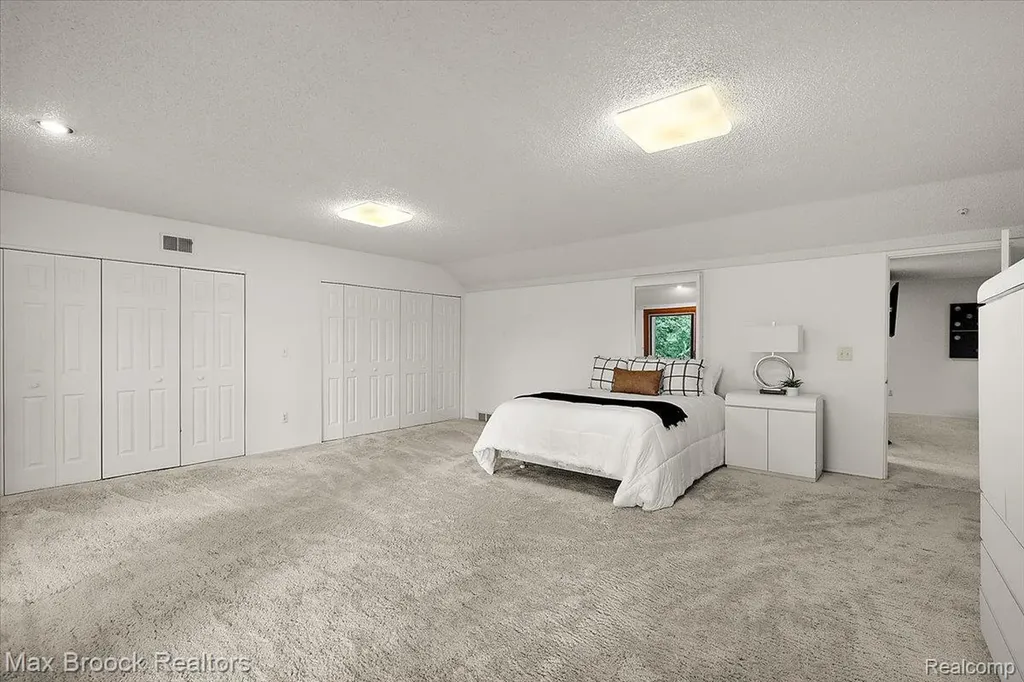 1808 Moors Court Bloomfield Hills City MI 48302