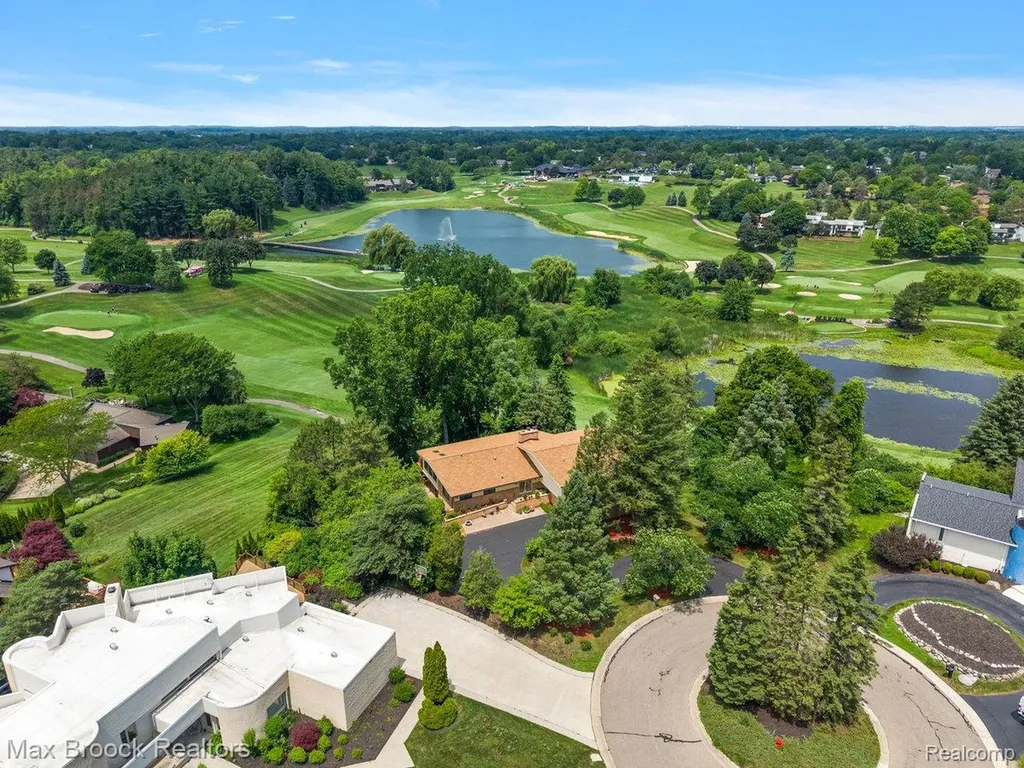 1808 Moors Court Bloomfield Hills City MI 48302