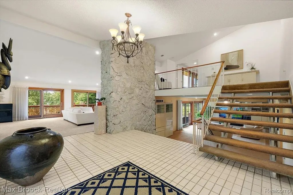 1808 Moors Court Bloomfield Hills City MI 48302
