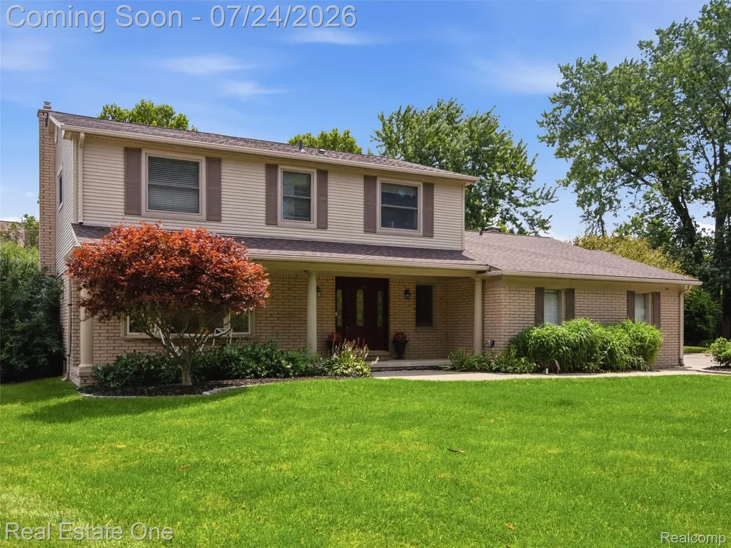 4166 Cherrywood Drive Troy City MI 48098