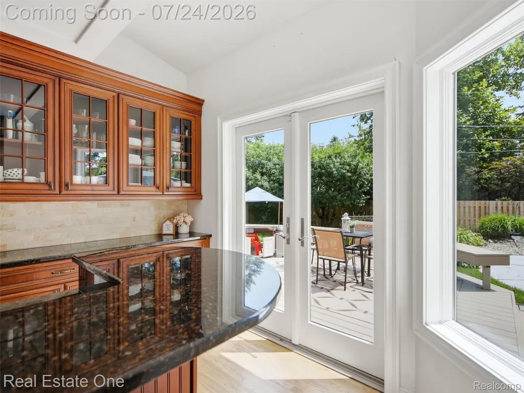 4166 Cherrywood Drive Troy City MI 48098