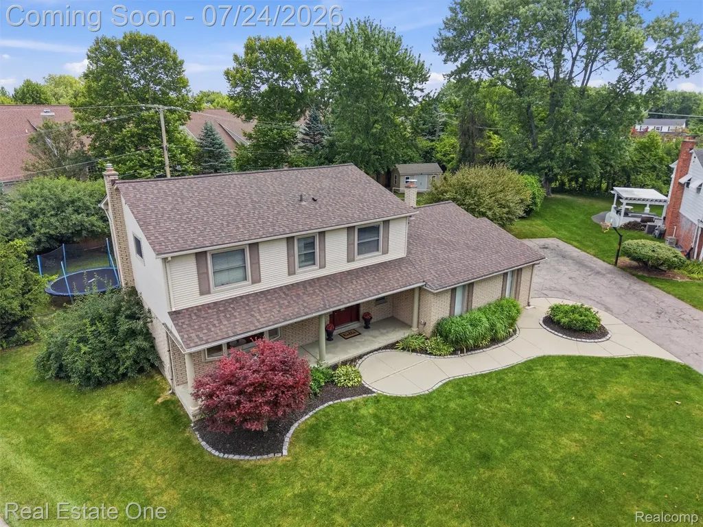 4166 Cherrywood Drive Troy City MI 48098