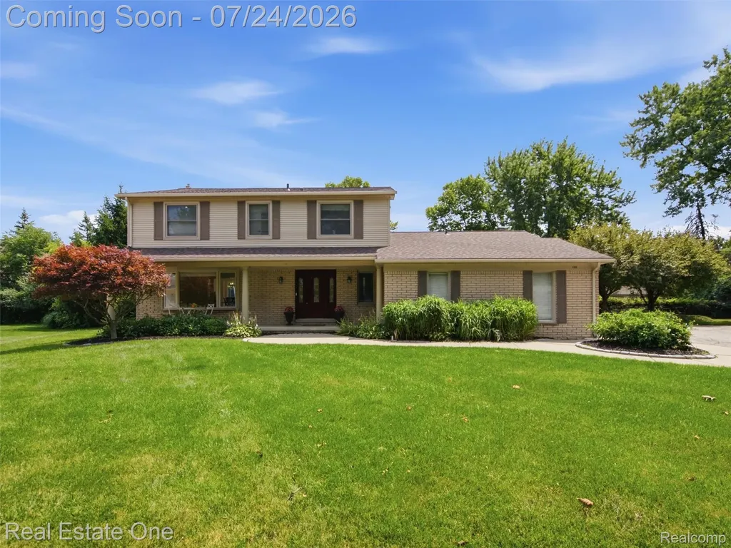 4166 Cherrywood Drive Troy City MI 48098