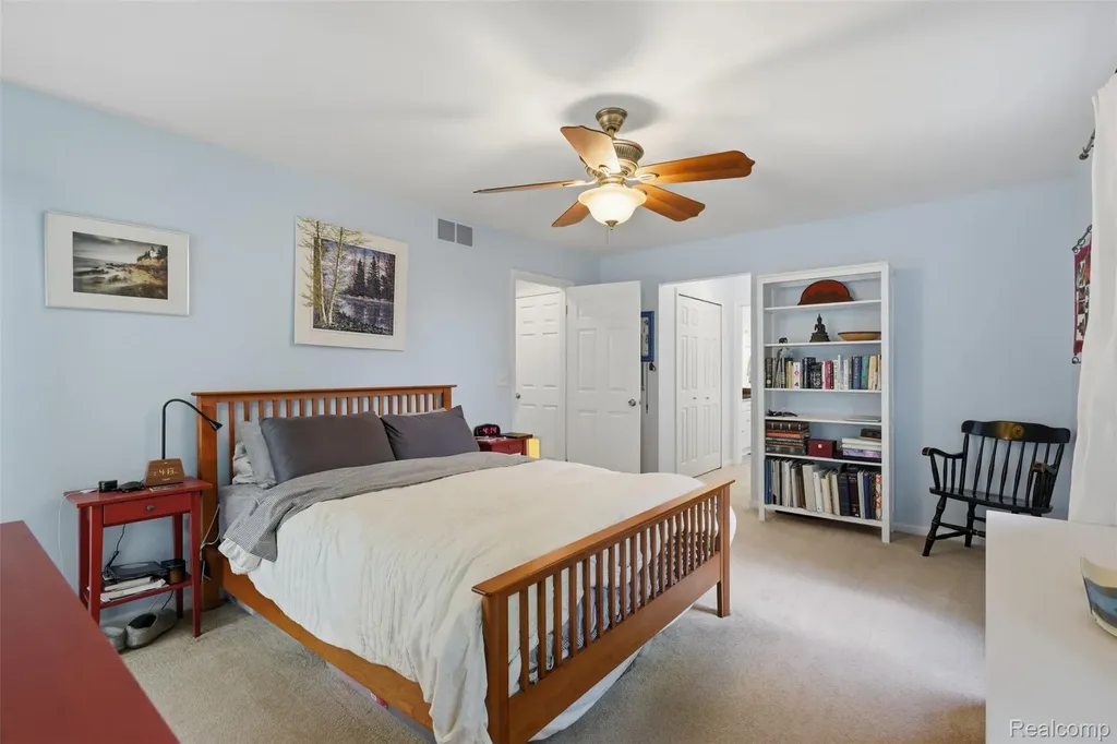 836 Alpine Trail Fenton City MI 48430