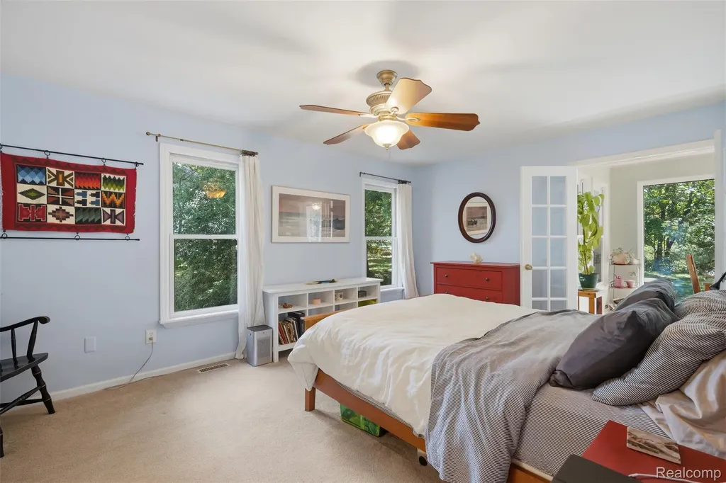 836 Alpine Trail Fenton City MI 48430
