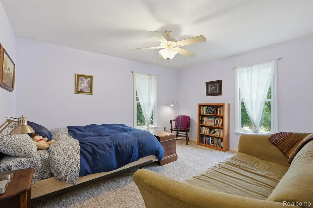 836 Alpine Trail Fenton City MI 48430